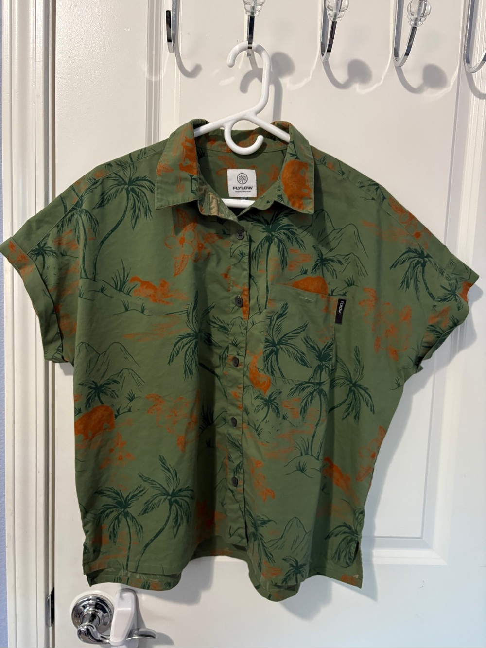 Flylow Around Town Shirt Women’s Medium Short Sleeve Button Up